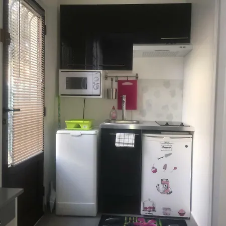 Maisonnette Avec Jardinet Konukevi 2*